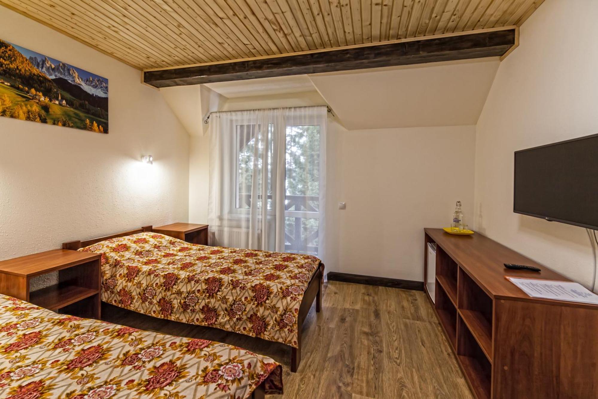 Alpiyskiy Jablunyzja Zimmer foto