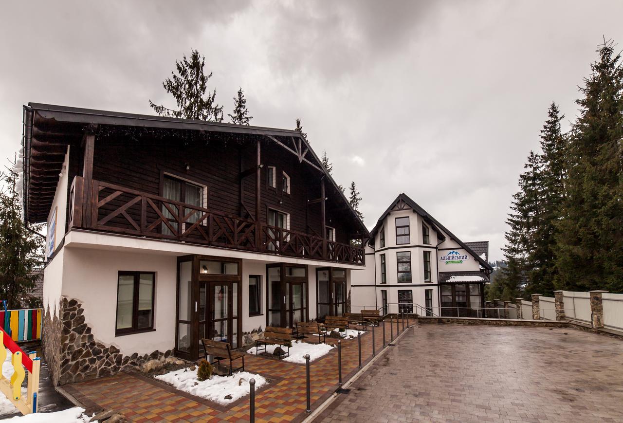 Alpiyskiy Jablunyzja Zimmer foto