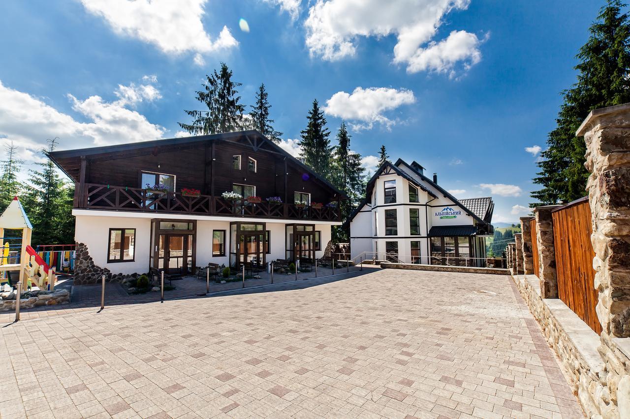 Alpiyskiy Jablunyzja Exterior foto
